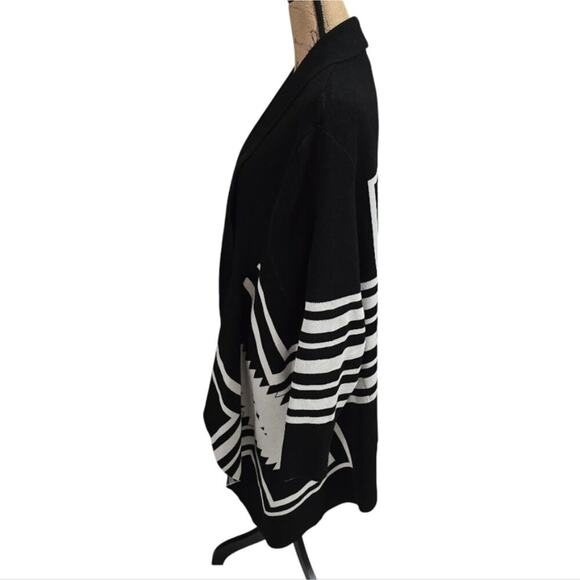 Northern Angel Black and White Double Knit Aztec Cardigan Coatigan Plus Size‎ 2X - Picture 7 of 10